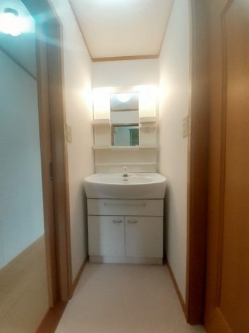 洗面設備　広い洗面スペース