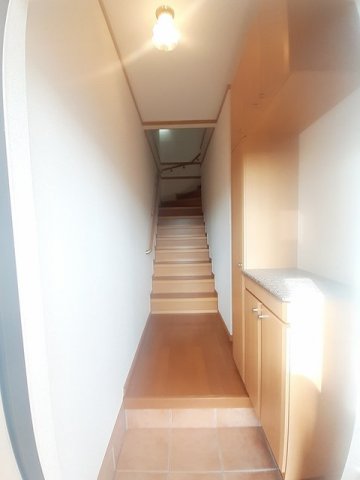 玄関　収納もある玄関です