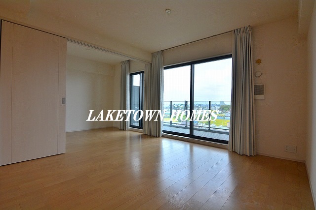 居室・リビング　14.7帖のLDKです。