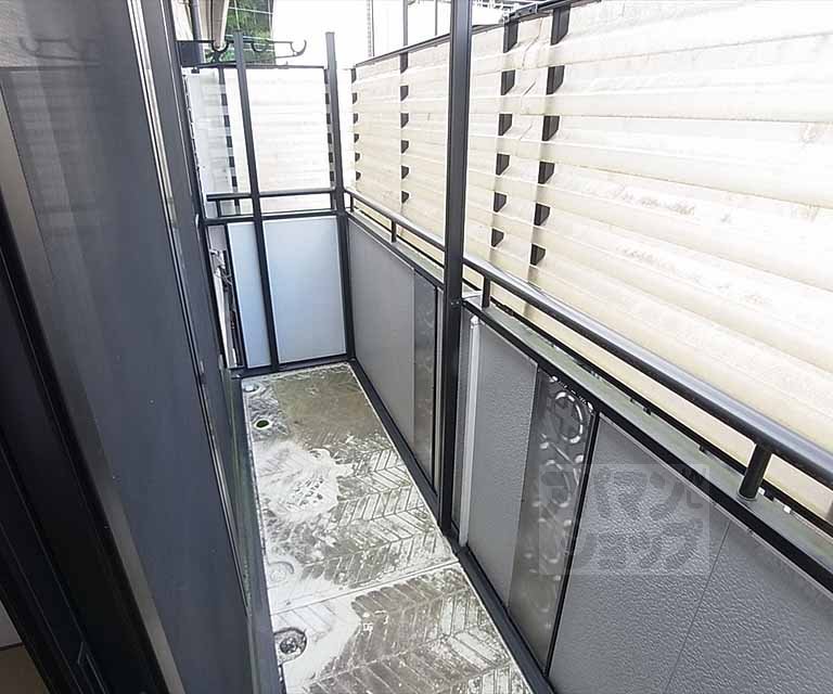 バルコニー　バルコニ