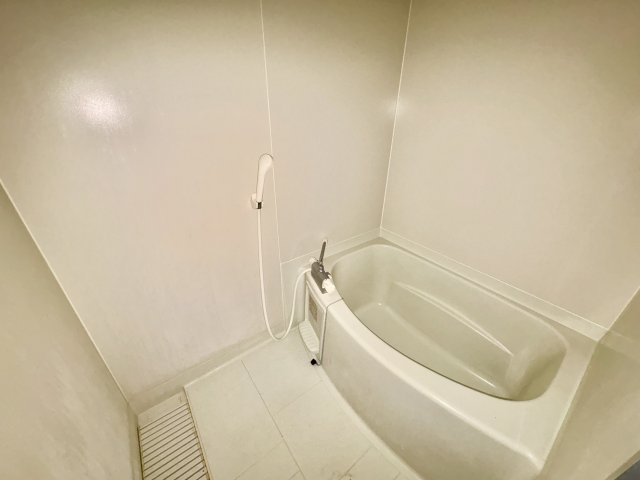 バス・シャワールーム　日々の疲れを癒すお風呂付です