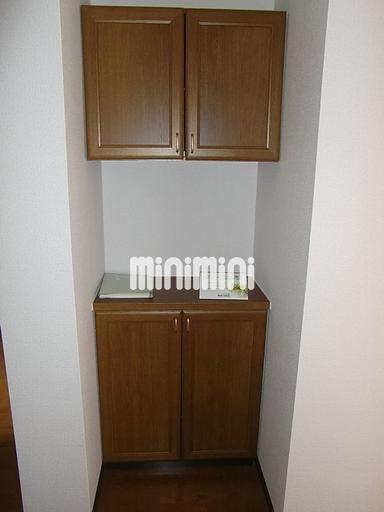 収納　上下に下駄箱