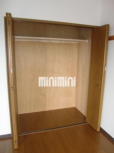 収納　高さのある収納