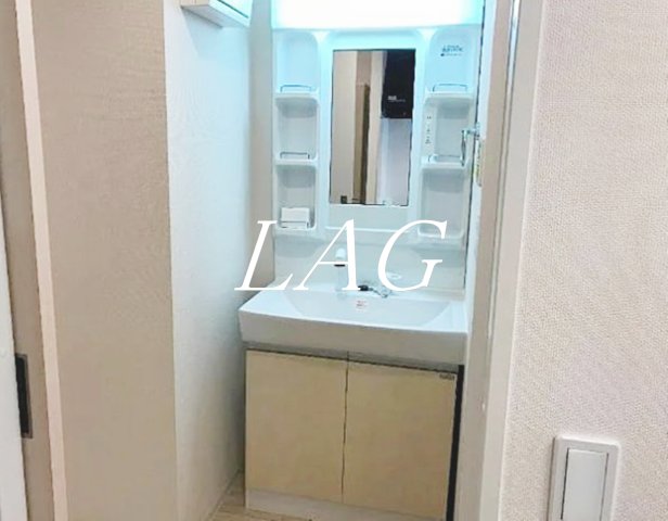 洗面設備　独立洗面台です。