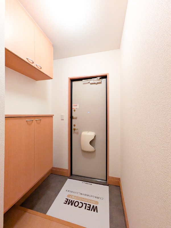 玄関　図面と現状に相違がある場合には現状を優先