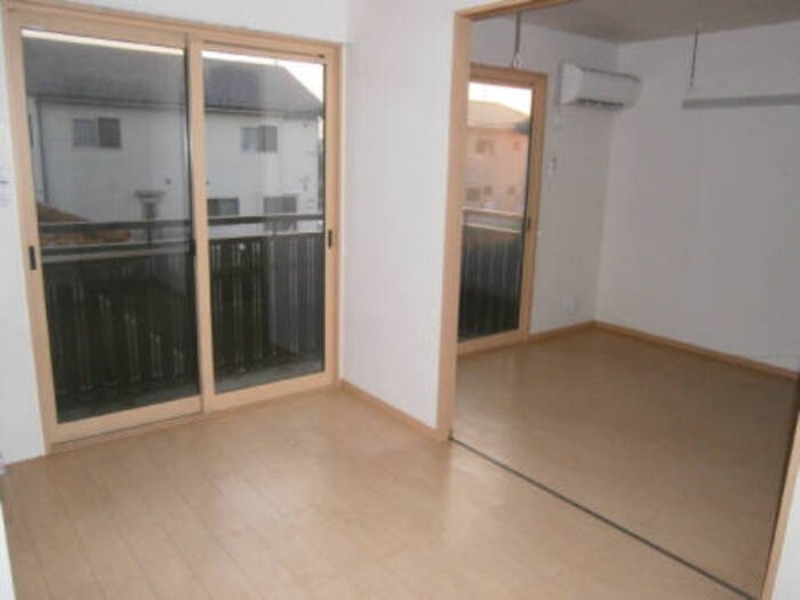 居室・リビング　図面と現状に相違がある場合には現状を優先