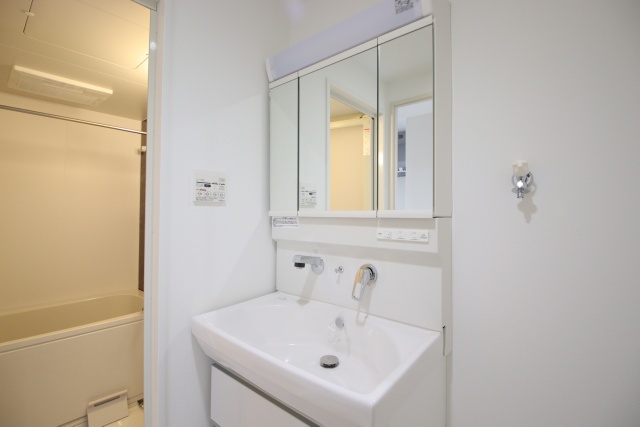 洗面設備　※別室の参考写真の為、現況優先です。