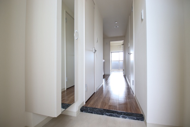 玄関　※別室の参考写真の為、現況優先です。