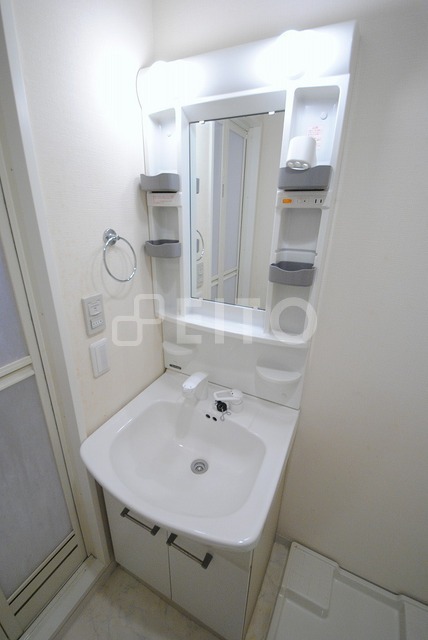 洗面設備　写真は５０１号室