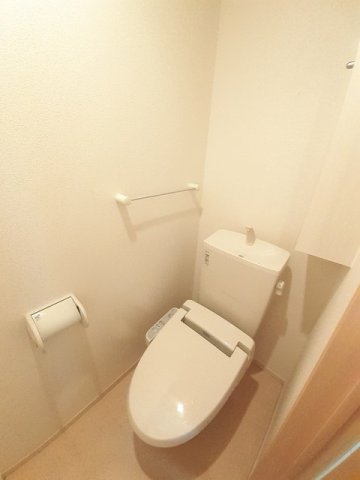 トイレ　コンパクトで使いやすいトイレです