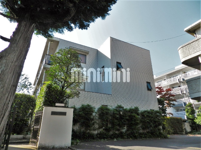 建物外観　閑静な住宅街