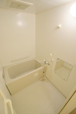 バス・シャワールーム　綺麗なバス♪