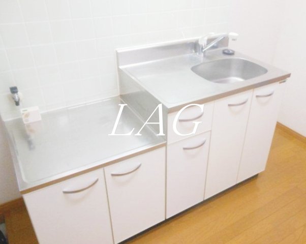 キッチン　キッチンです。