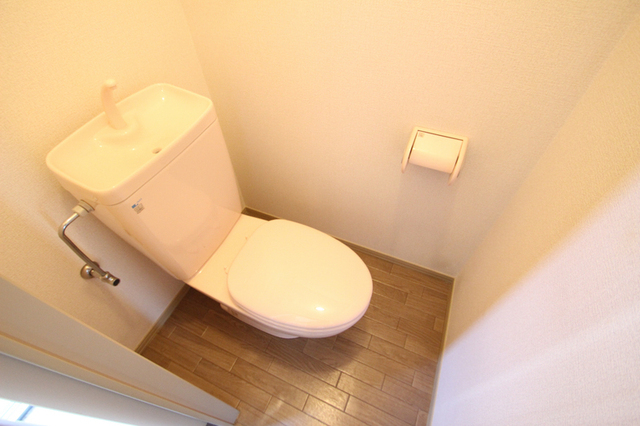 トイレ　※別室の参考写真です。