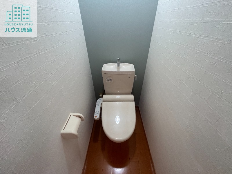 トイレ　※写真は同タイプ別号室