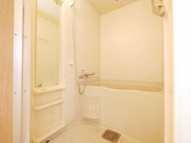 バス・シャワールーム　お風呂です