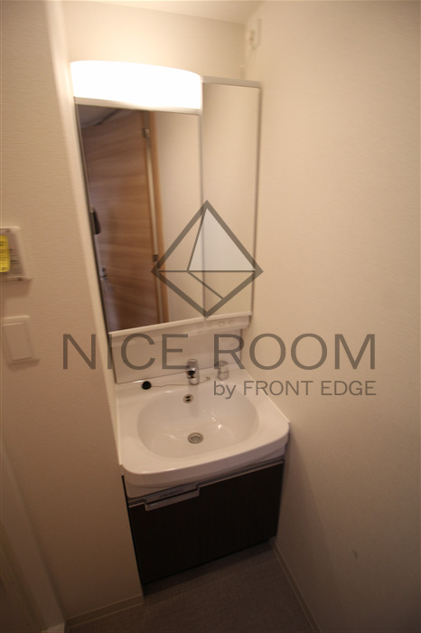 洗面設備　ララプレイス難波メティス　独立洗面台