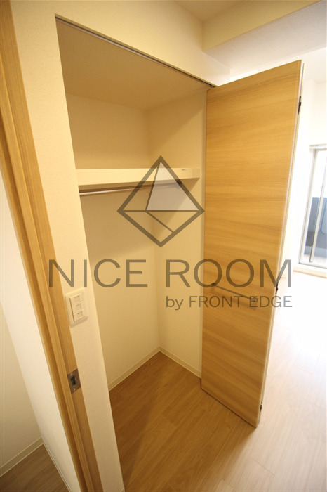 玄関　ララプレイス難波メティス　収納