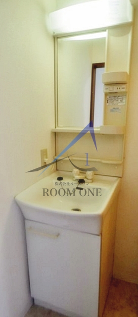 洗面設備　独立洗面台です。