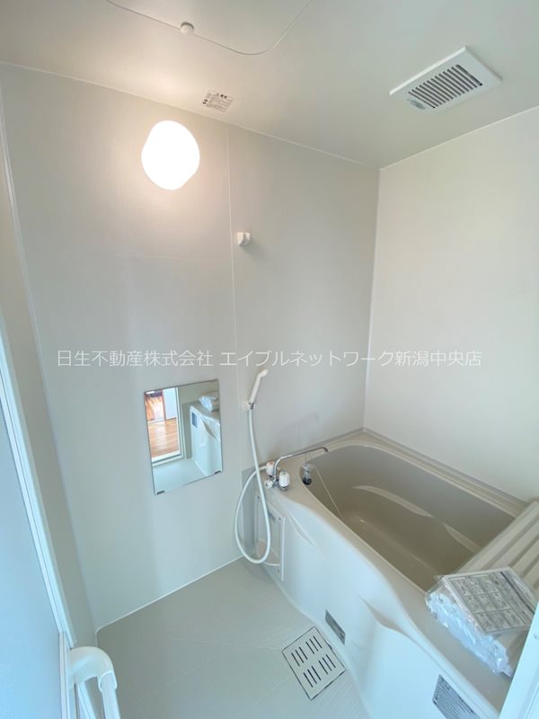 バス・シャワールーム　浴室新品未使用です！