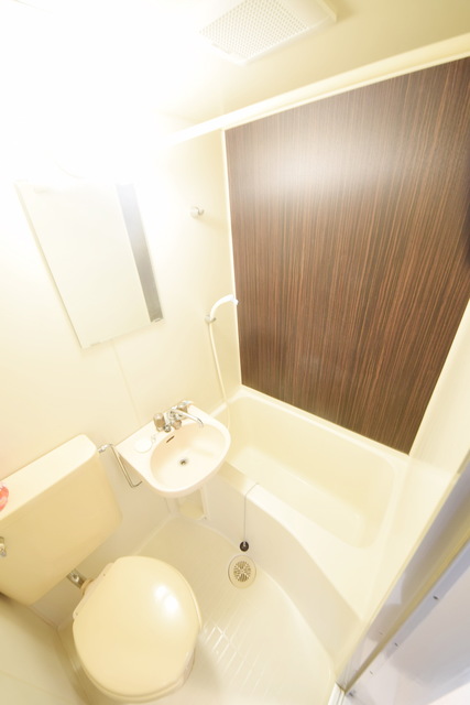 バス・シャワールーム　～いい湯だな～