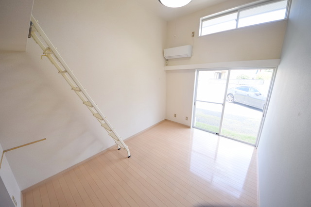 居室・リビング　～家族団らん～