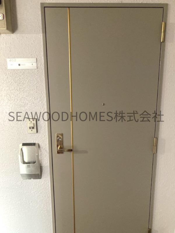 玄関　玄関ドア