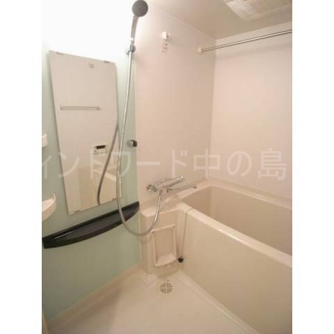 バス・シャワールーム　詳細は、ウィンドワード中の島店までご相談下さい。
