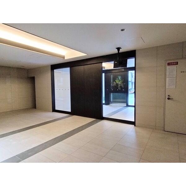 トイレ　ロビー