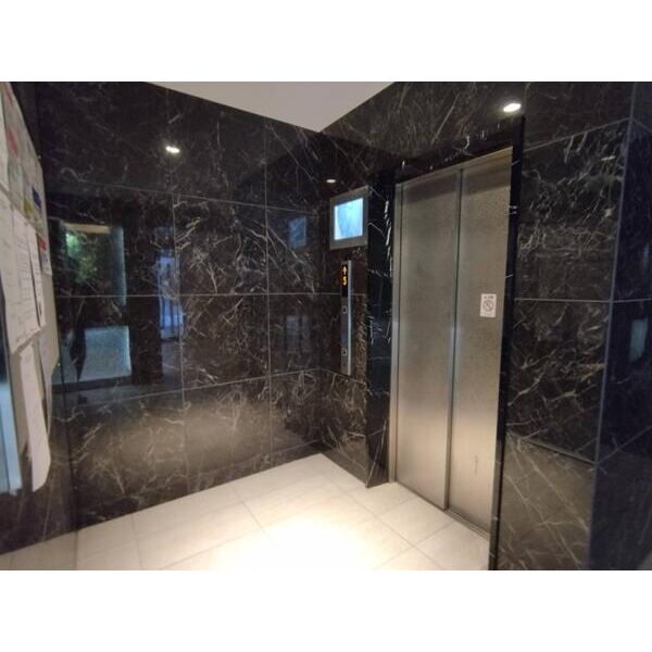 居室・リビング　エレベーターホール