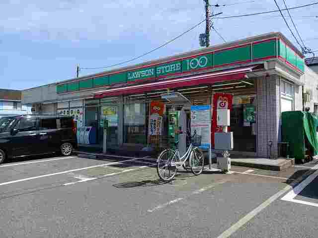 コンビニ　ローソンストア１００（コンビニ）まで450m