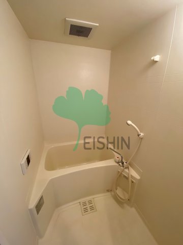 バス・シャワールーム　清潔感のある浴室です！