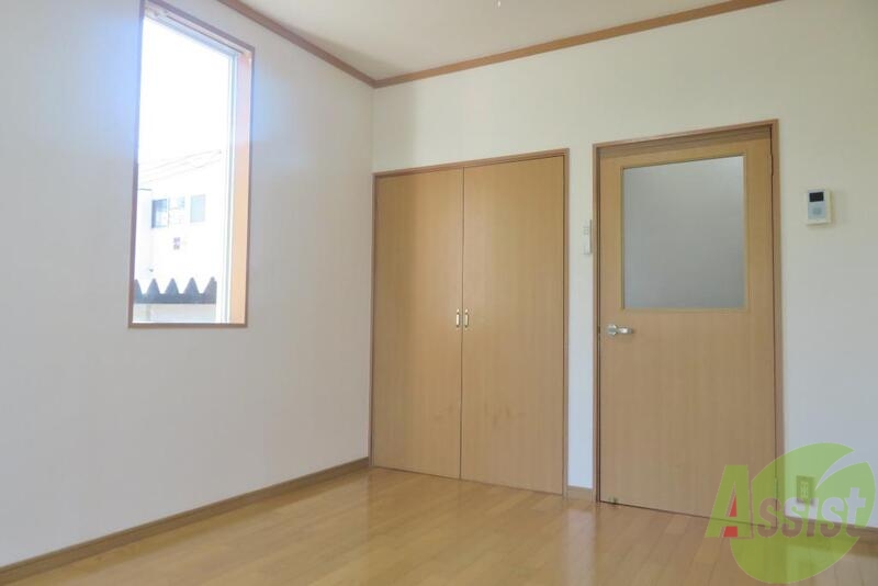 その他部屋・スペース　寝室はこちらです。ベッドも置けそうですね。