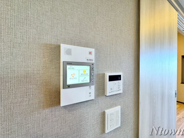 セキュリティ　モニター付きインターフォンです。