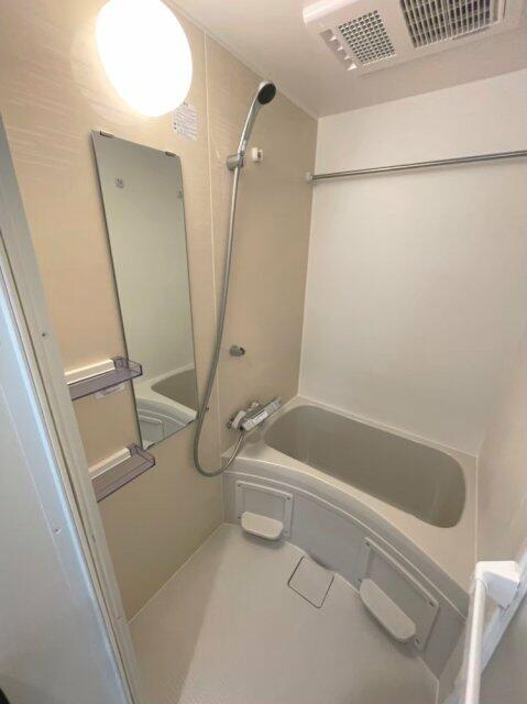 バス・シャワールーム　?