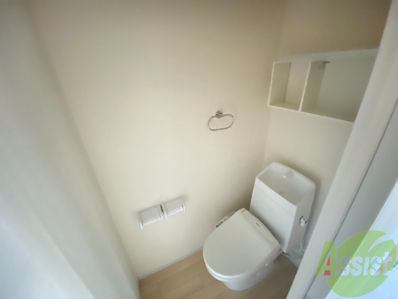 トイレ　トイレにはウォシュレットが設置済みですね