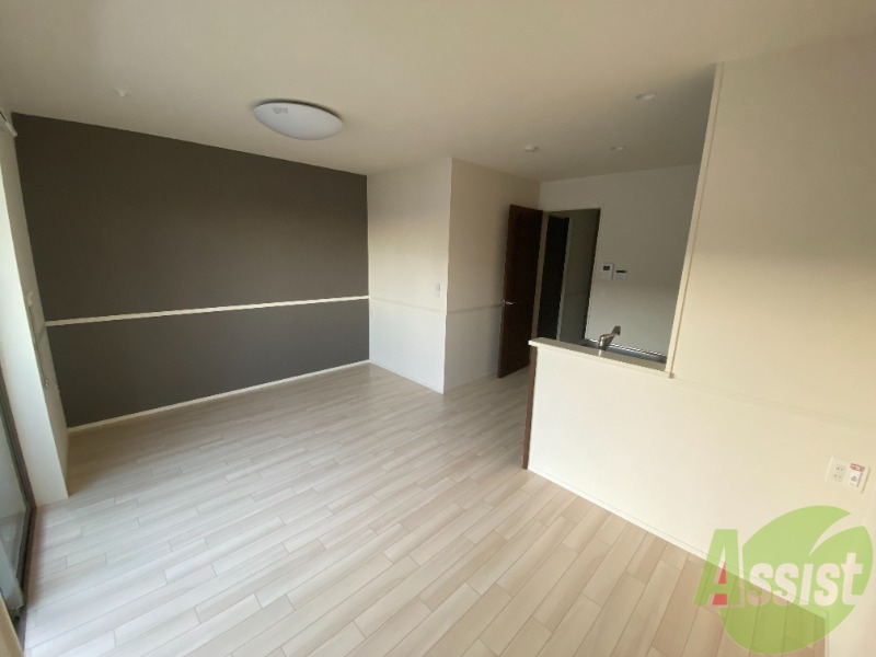 居室・リビング　リビングはこちら、南向きで陽当り良好なお部屋