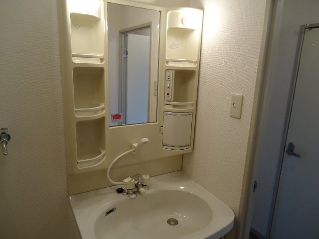 洗面設備　洗髪洗面化粧台