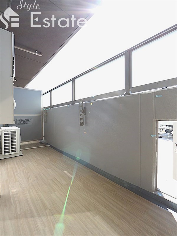 バルコニー　バルコニー