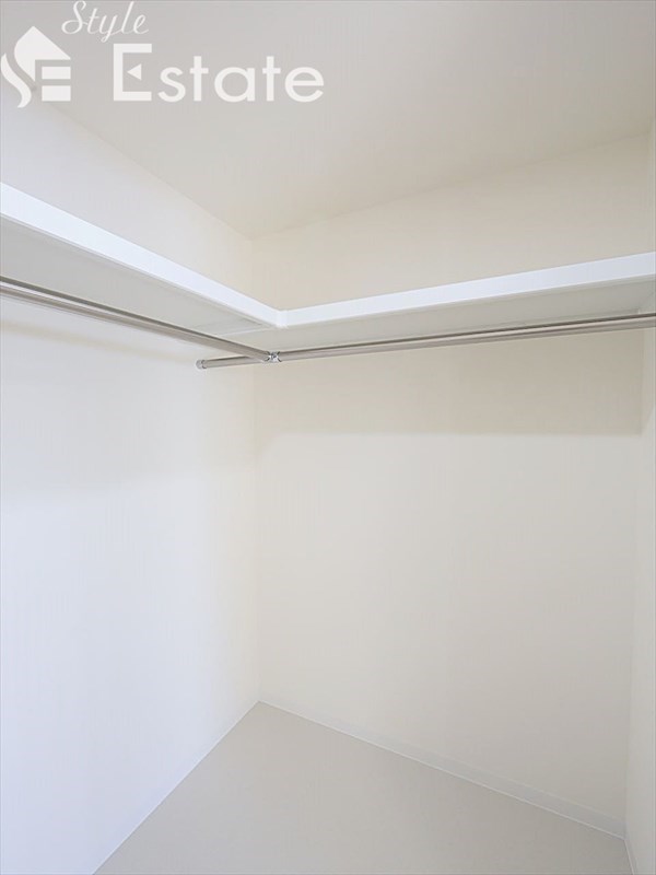 収納　ウォークインクローゼット