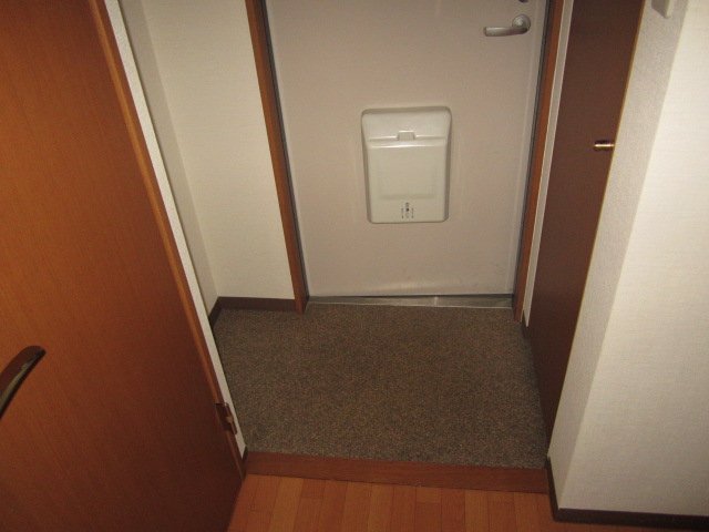 玄関　ウイング志賀本通