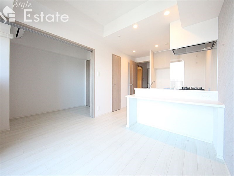 居室・リビング　内装