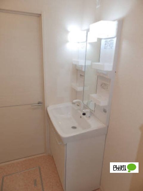 洗面設備　洗髪洗面化粧台