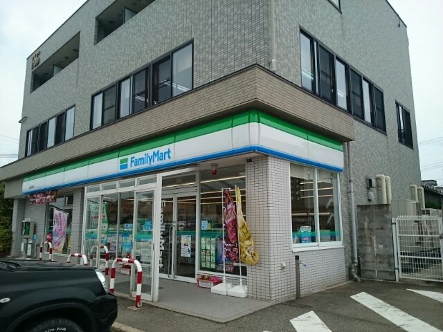 コンビニ　ファミリーマート新潟天野店（コンビニ）まで400m