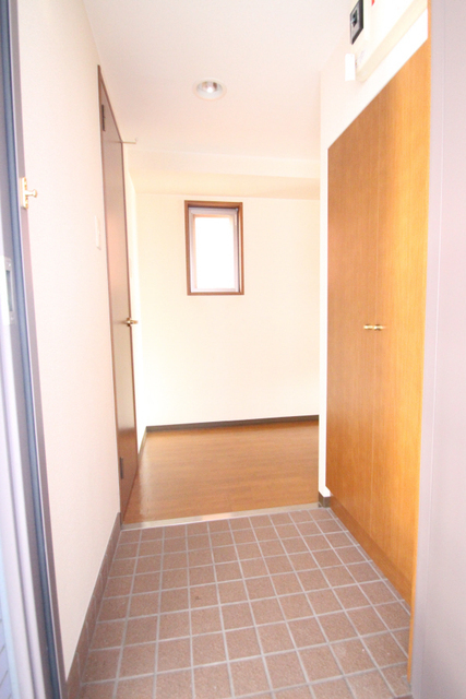 玄関　※別室のお写真です