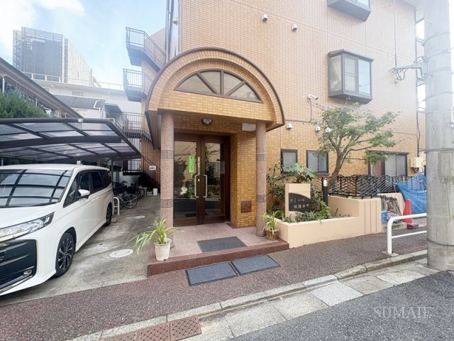 エントランス　毎日通るエントランスはこのようになっています