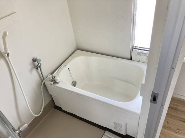 バス・シャワールーム　ビレッジハウスの同一物件・同一タイプの間取りの写真です