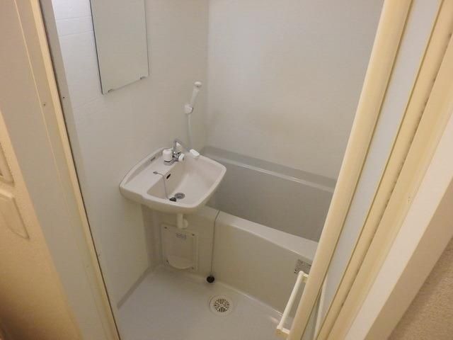 バス・シャワールーム　★清潔感溢れる浴室★