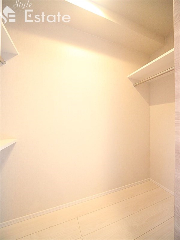 収納　ウォークインクローゼット