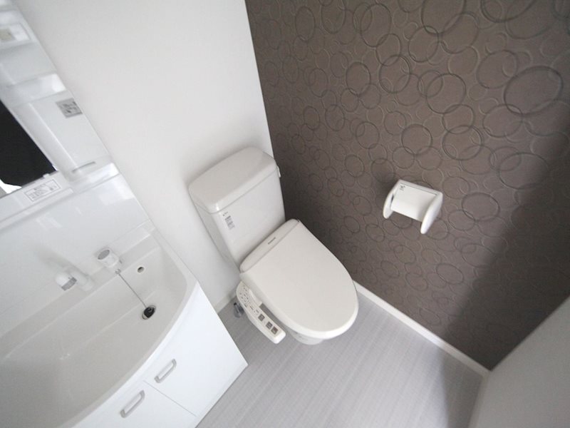 トイレ　温水洗浄暖房便座付トイレ